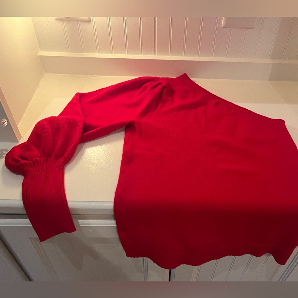 ❤️ Sofia One Shoulder Red Sweater | M - Picture 4 of 8